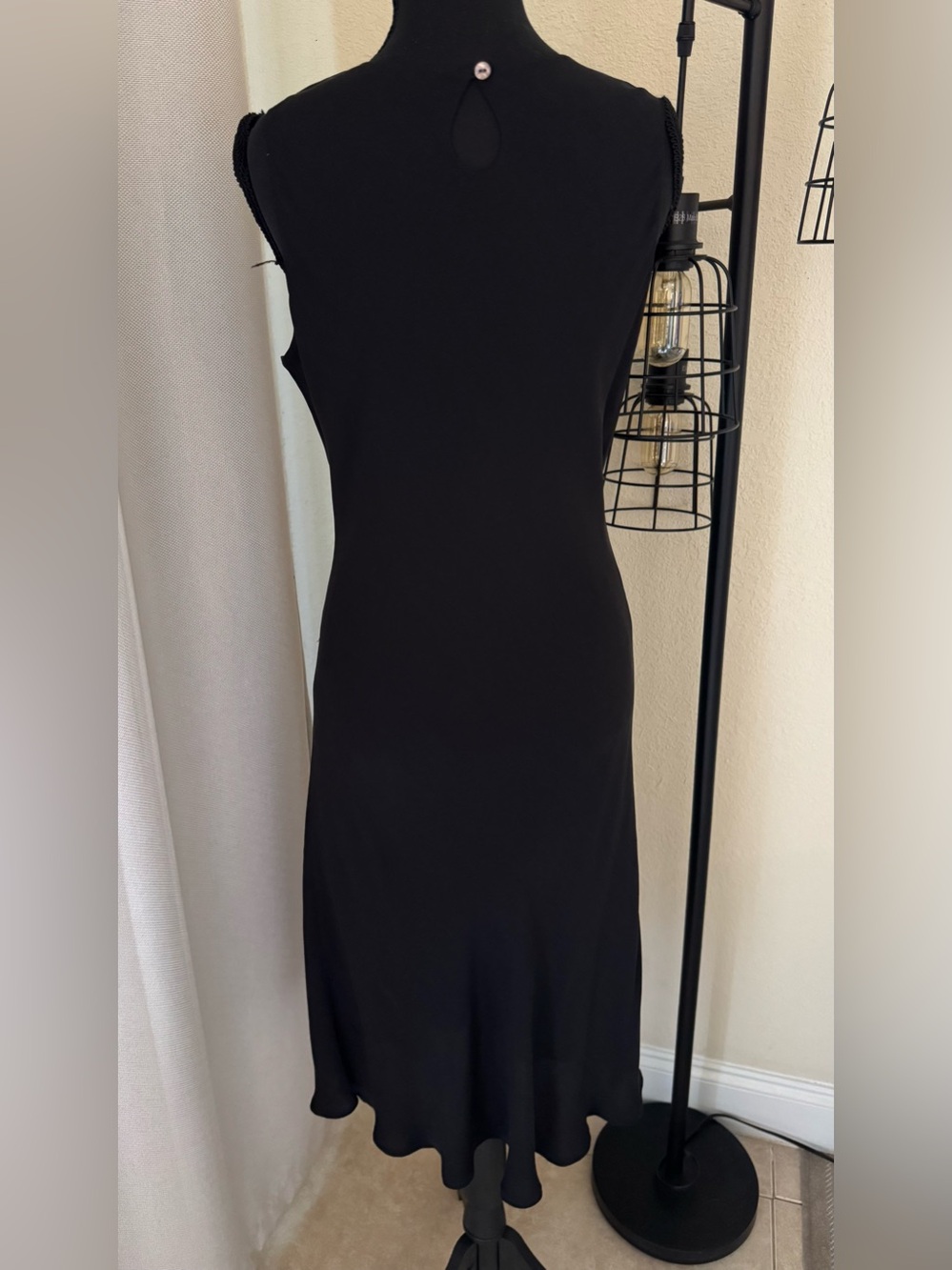 Tommy Bahama Black 100% Silk Sleeveless Bias Cut Midi Dress Size Medium - Picture 6 of 7